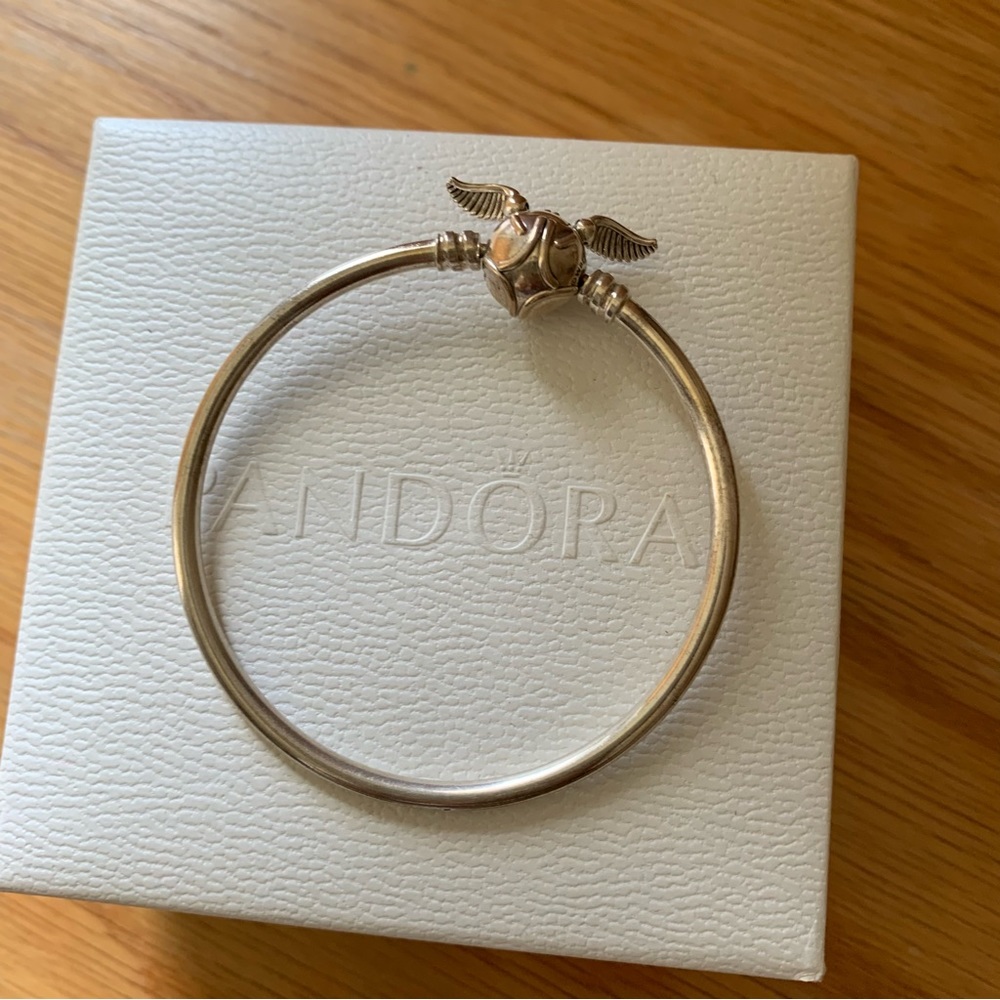 Retired Pandora Moments Harry Potter, Golden Snitch Clasp Bangle Bracelet 7”